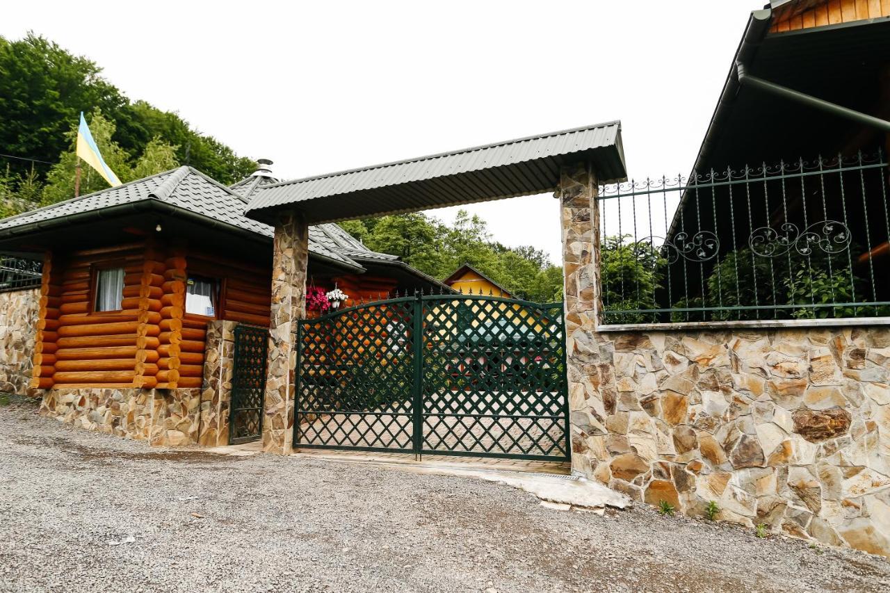 Chudodievo In Chynadievo Mini-Hotel Chynadiyovo Zewnętrze zdjęcie